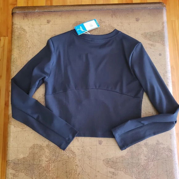 *ADIDAS NWT, Size medium, black crop long sleeves, Rib Top - Picture 6 of 6